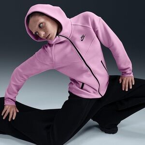 NWOT! Nike Women's Sportswear Tech Fleece, Small, Pink